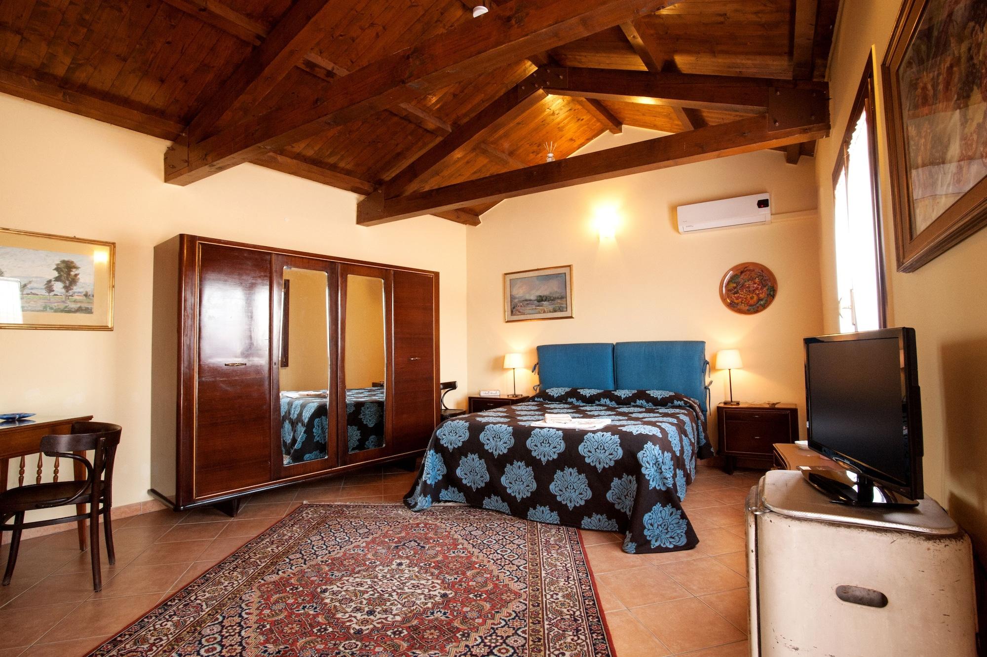 Vinslounge Suite Барлетта Экстерьер фото
