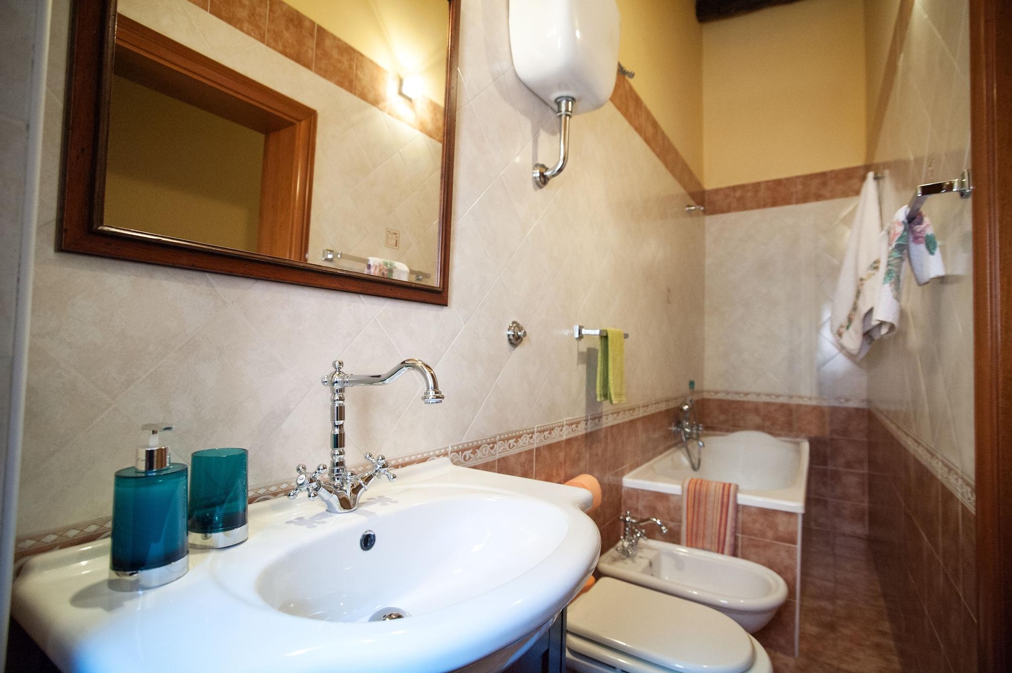 Vinslounge Suite Барлетта Экстерьер фото