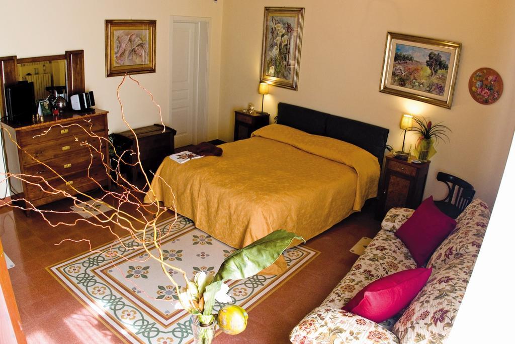 Vinslounge Suite Барлетта Номер фото